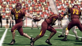 Illustration for article titled See 29 Teams in 28 Screens of NCAA Football 11